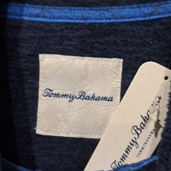 Tommy Bahama Cloud Peak Half Zip Fleece Pullover